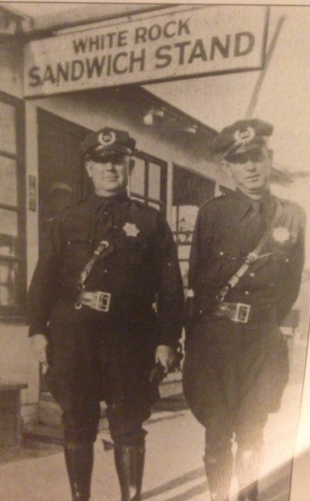 This sandwich stand was one of several concessions at White Rock Lake in the 1930s. Earl Hart, pictured left with a patrolman, was the superintendent of White Rock Lake and a police officer. His wife ran the Sunset Inn.
