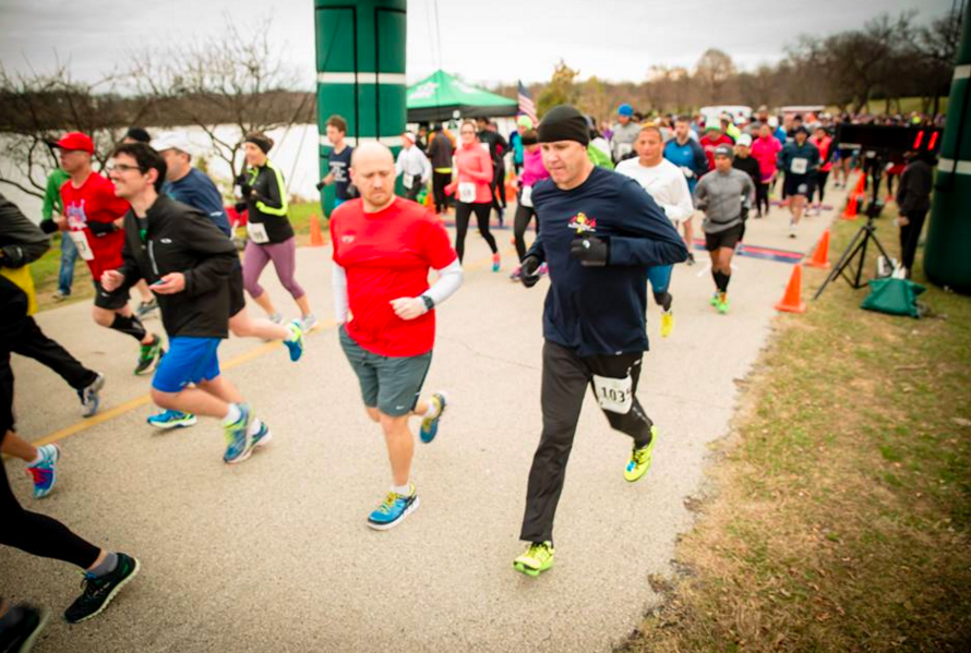 Paul Agruso and Bill Borowski tackle the January Dallas Running Club race at White Rock Lake. (Photo by George Vasquez/Rico Photo)
