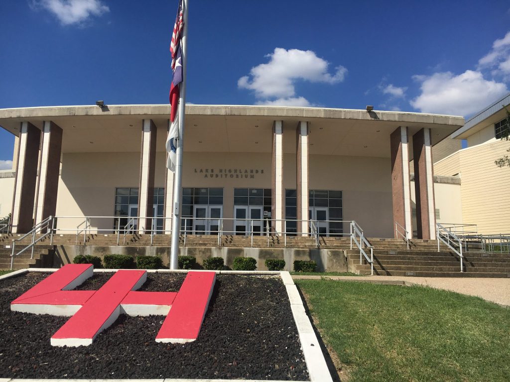 Lake Highlands High School. (Photo by Emily Charrier)