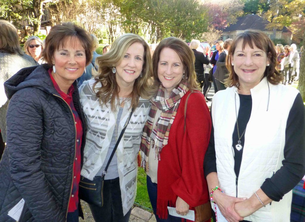 Vicki Caldwell, Laura Flagg, Sheri Dixon and Cindy Aldredge were first in line