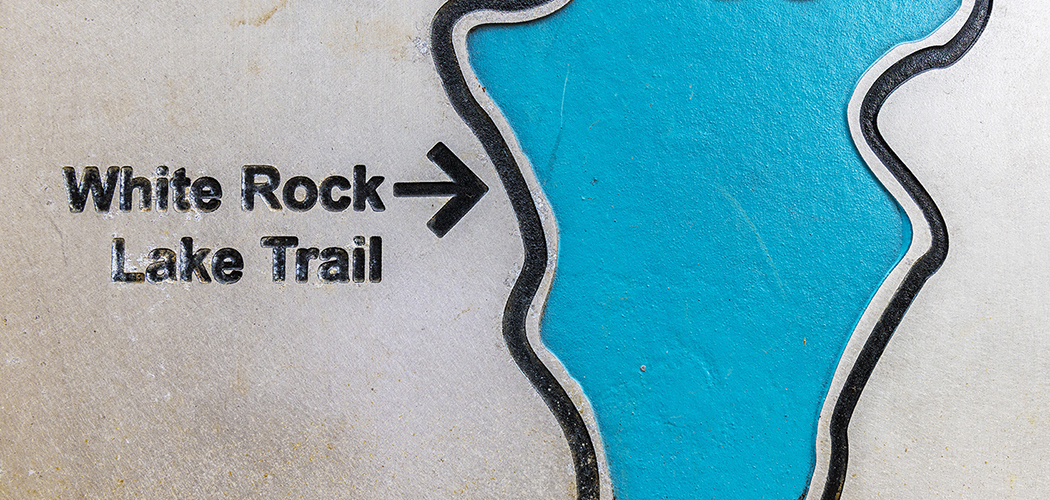 White Rock Creek Trail signage (Photo by Danny Fulgencio)
