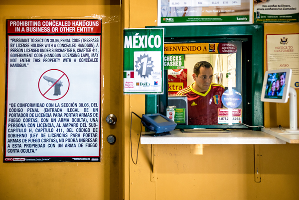 Ruben Valbuena at his job. (Photo by Danny Fulgencio)