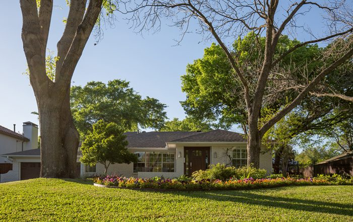 8523 San Benito is one of the stops being showcased in the White Rock East Garden Tour. (Photo by Rasy Ran)