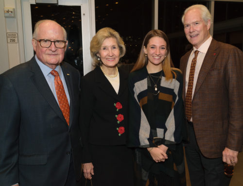 Laura Bush, Kay Bailey Hutchison honored at Arboretum Great Contributors Awards
