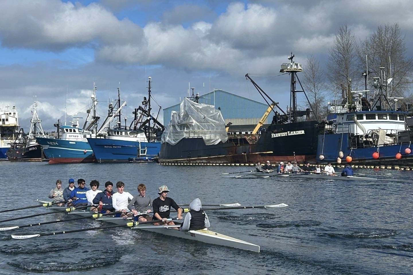 Dallas United Crew wins medals at University of Washington regatta