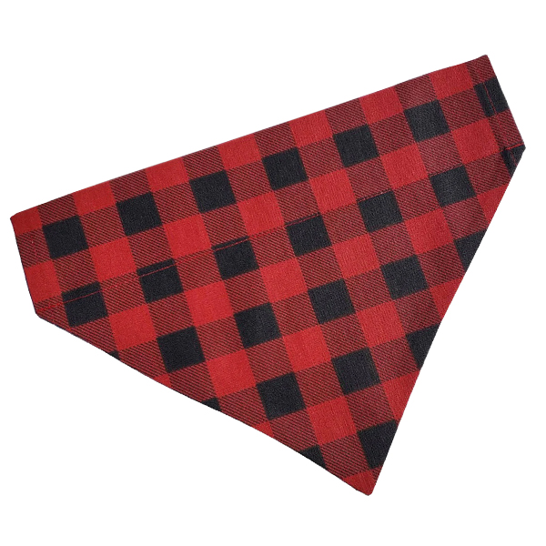Red and black checkered dog bandana courtesy of Savvy Chic Paws