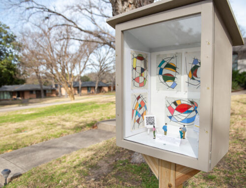 Jim and Selena Dixon opened a mini art gallery in their front yard