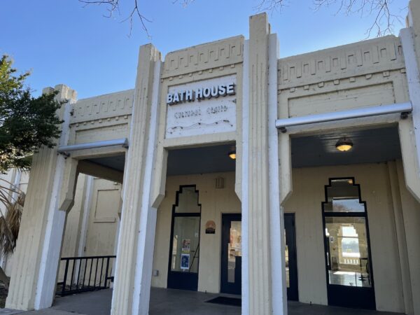 Neighbors asked to share memories of Bath House - Lake Highlands