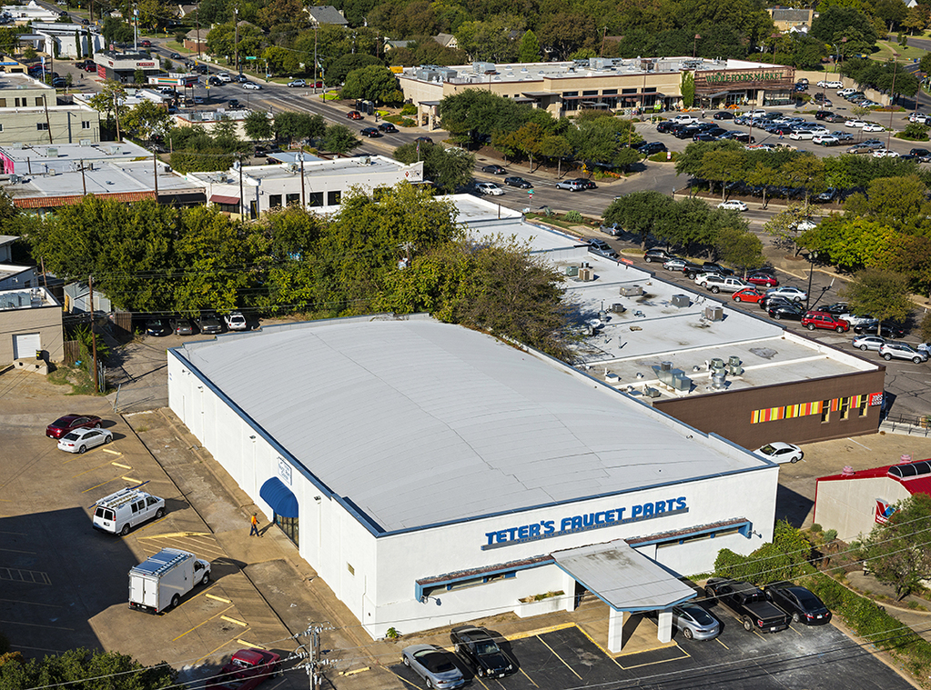 The current footprint held by Teter's Faucet Parts on Oram in Lakewood. (Photo by Danny Fulgencio)